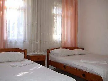 Hostel Ferah Monica's Place Φετιγιέ