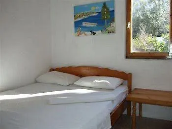 Ferah Monica's Place Hostel Φετιγιέ