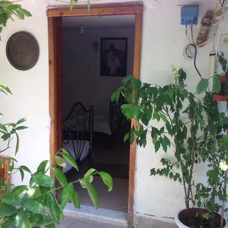 Ferah Monica's Place Φετιγιέ