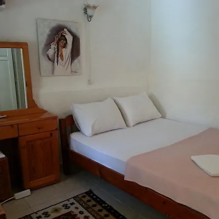 Ferah Monica's Place Φετιγιέ